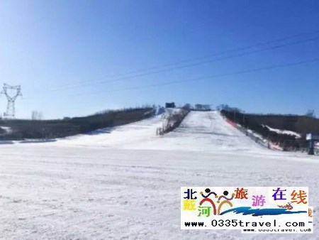 秦皇島山海關(guān)紫云山滑雪場(chǎng)