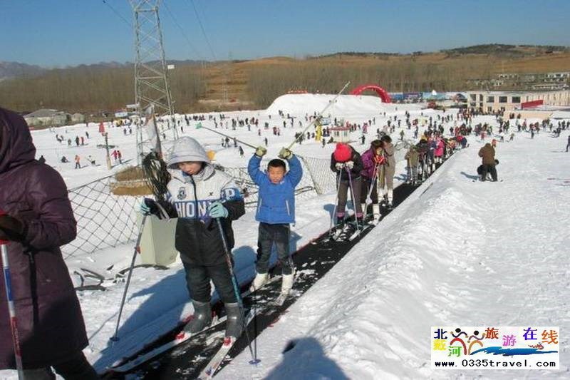 秦皇島山海關(guān)紫云山滑雪場(chǎng)